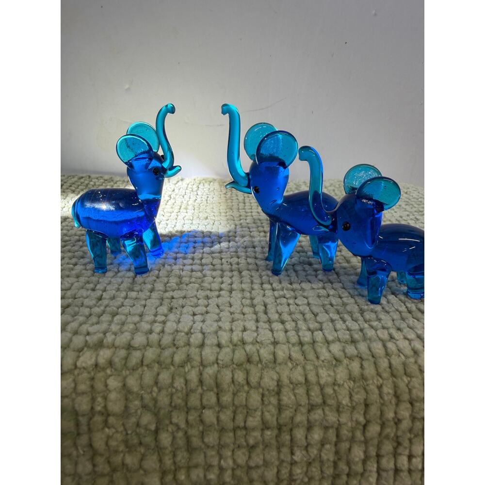 Vintage Cobalt Blue Glass Elephant Figurines Set 3 Murano Style Trunks Up